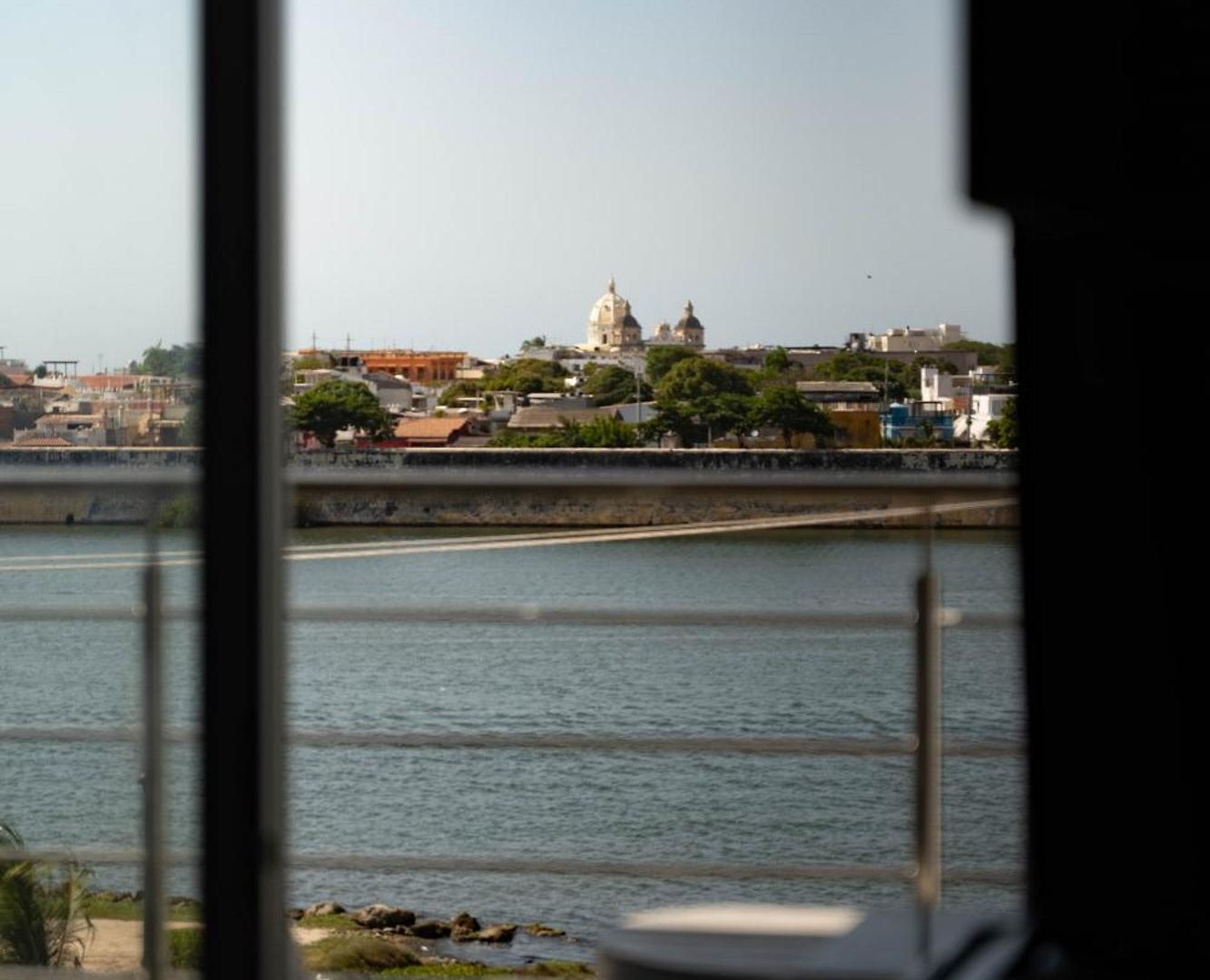Con Balcon Cerca Al Centro * Cartagena