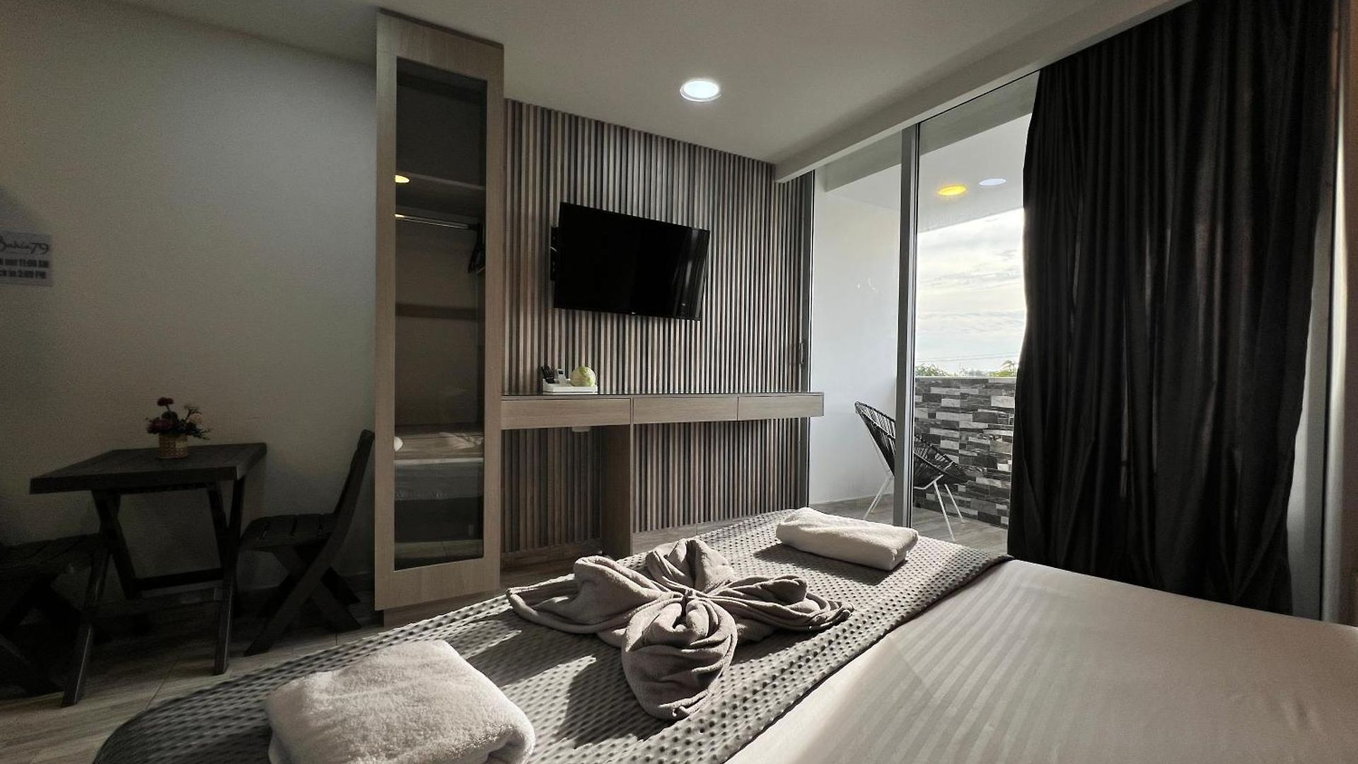 Apartamento Con Balcon Cerca Al Centro *